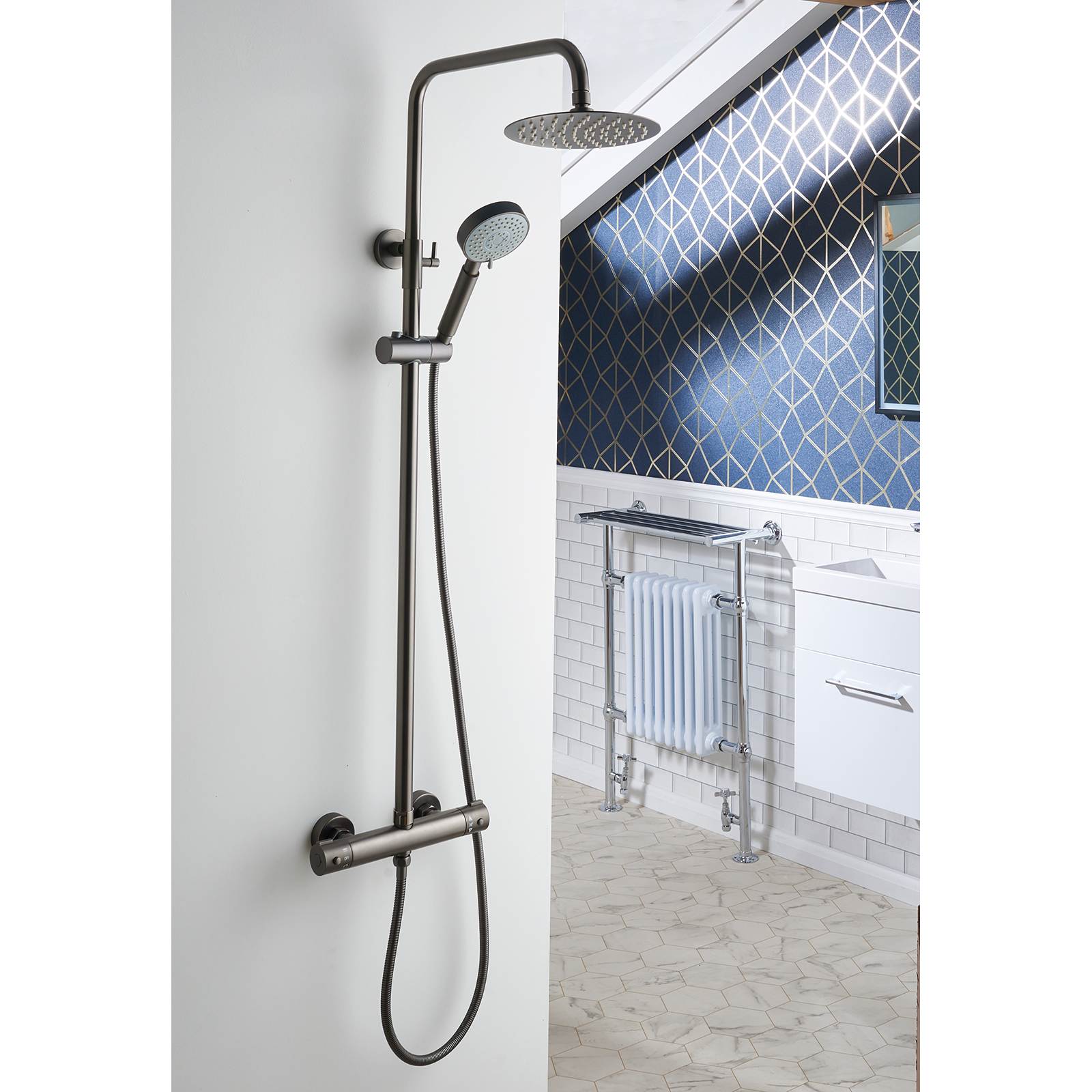 Oregon Rimless Complete Bathroom Suite