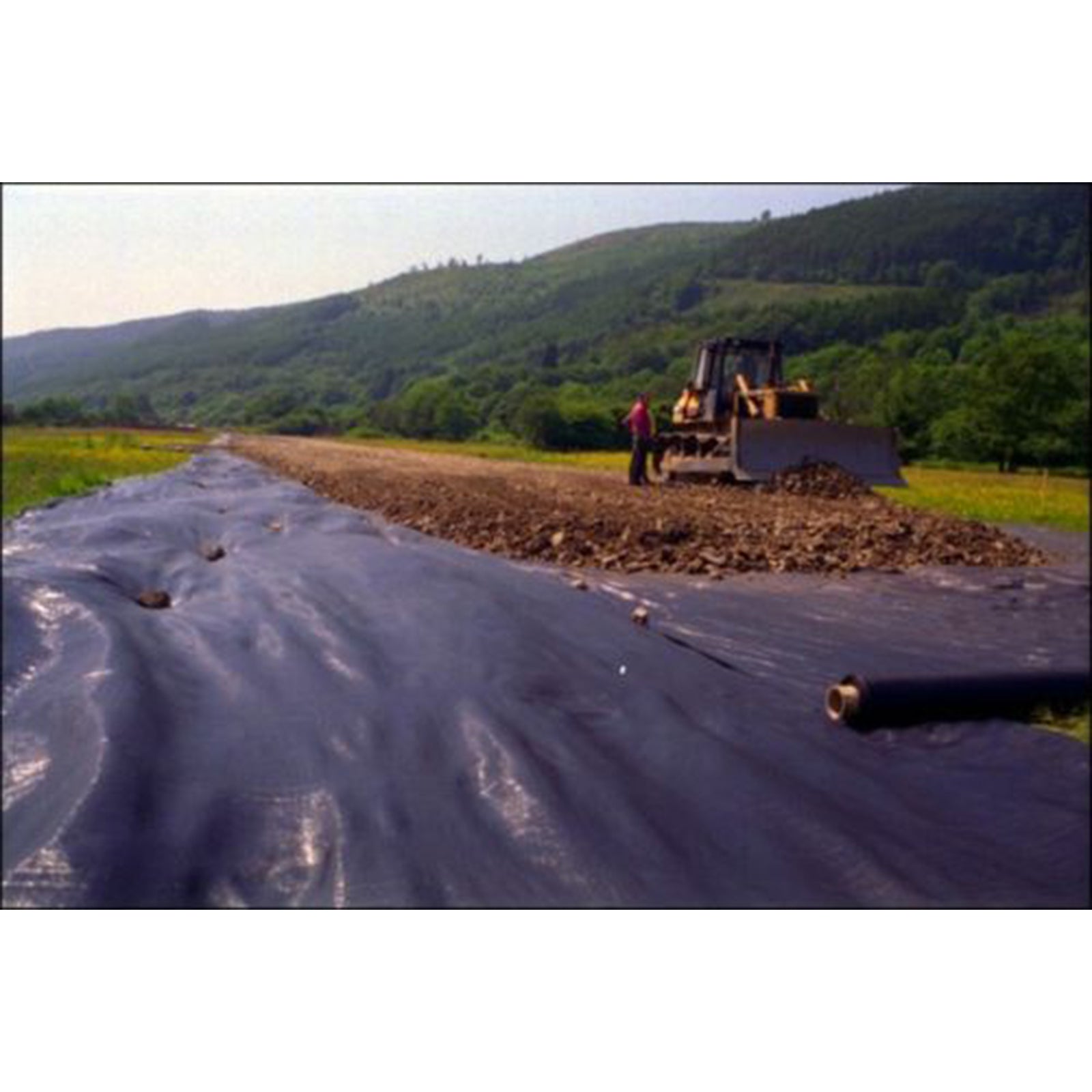 GF609 Woven Geotextile 4.5 x 100 Metre