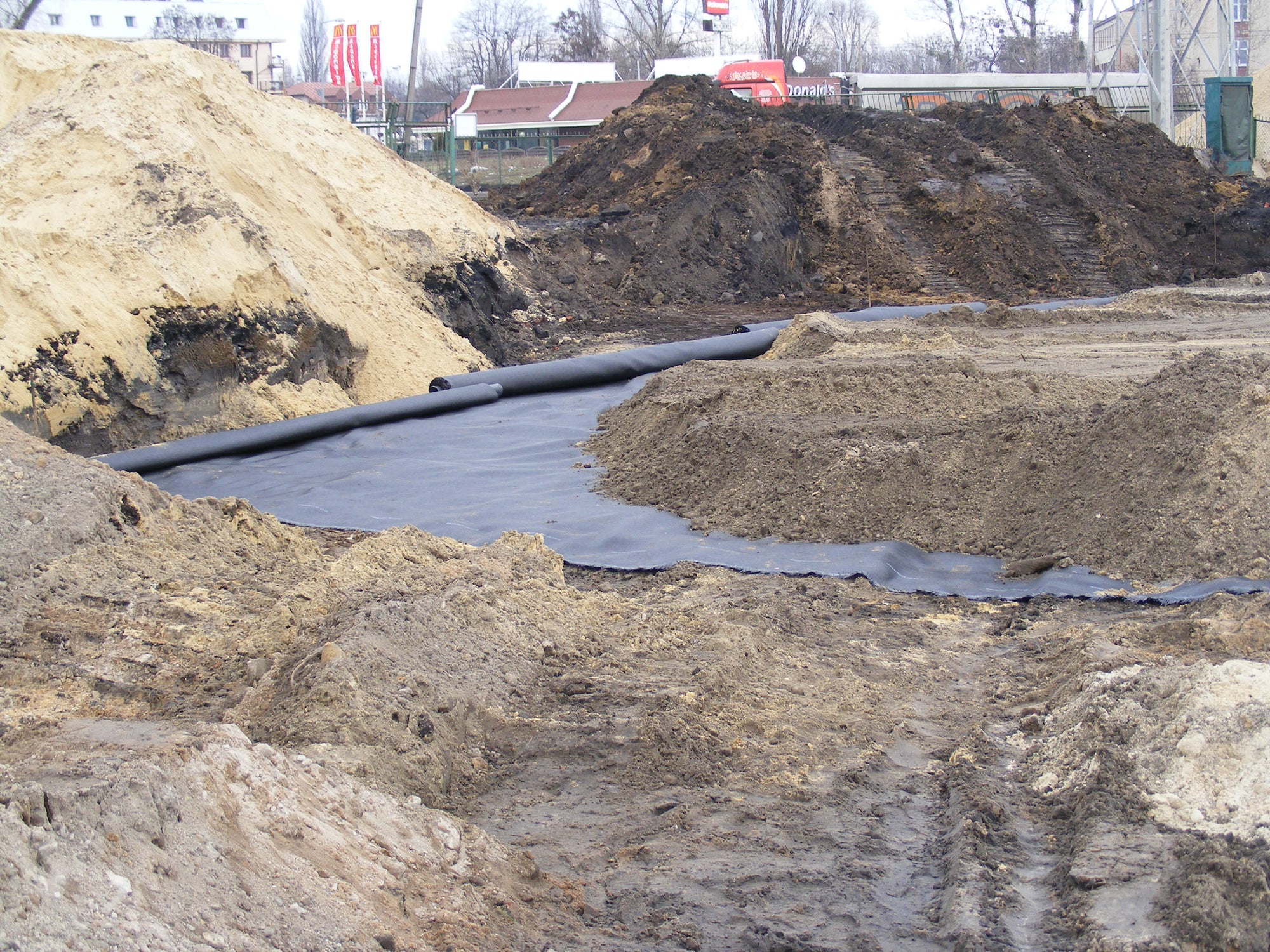 GF609 Woven Geotextile 4.5 x 100 Metre