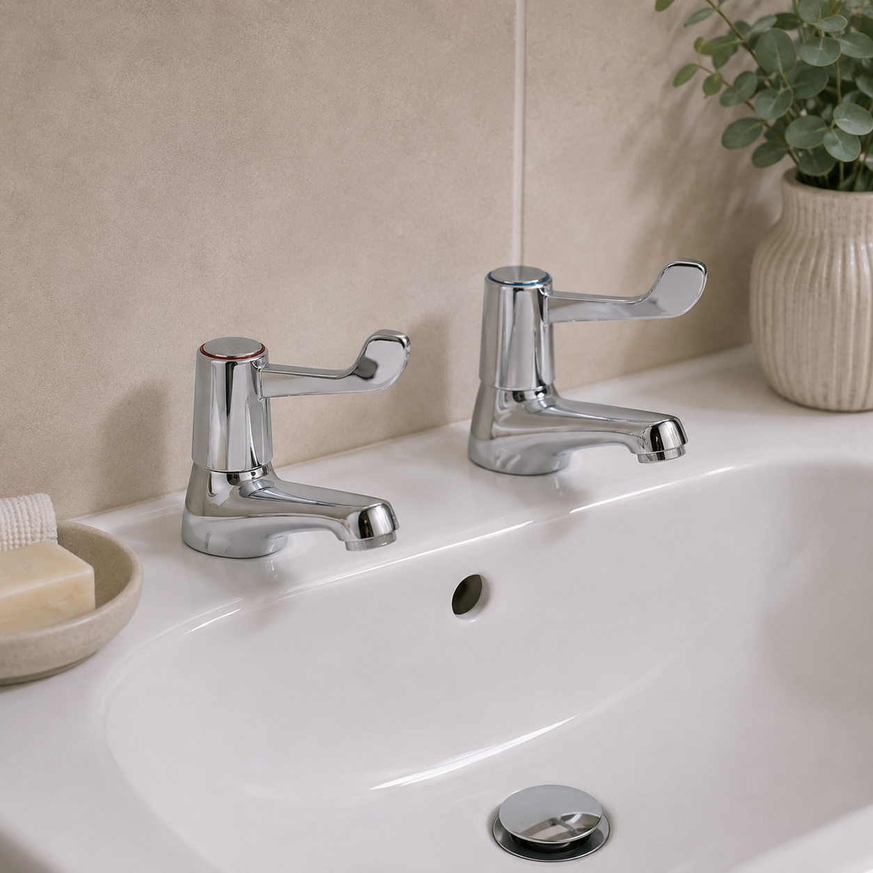 Lever Basin Taps – Chrome