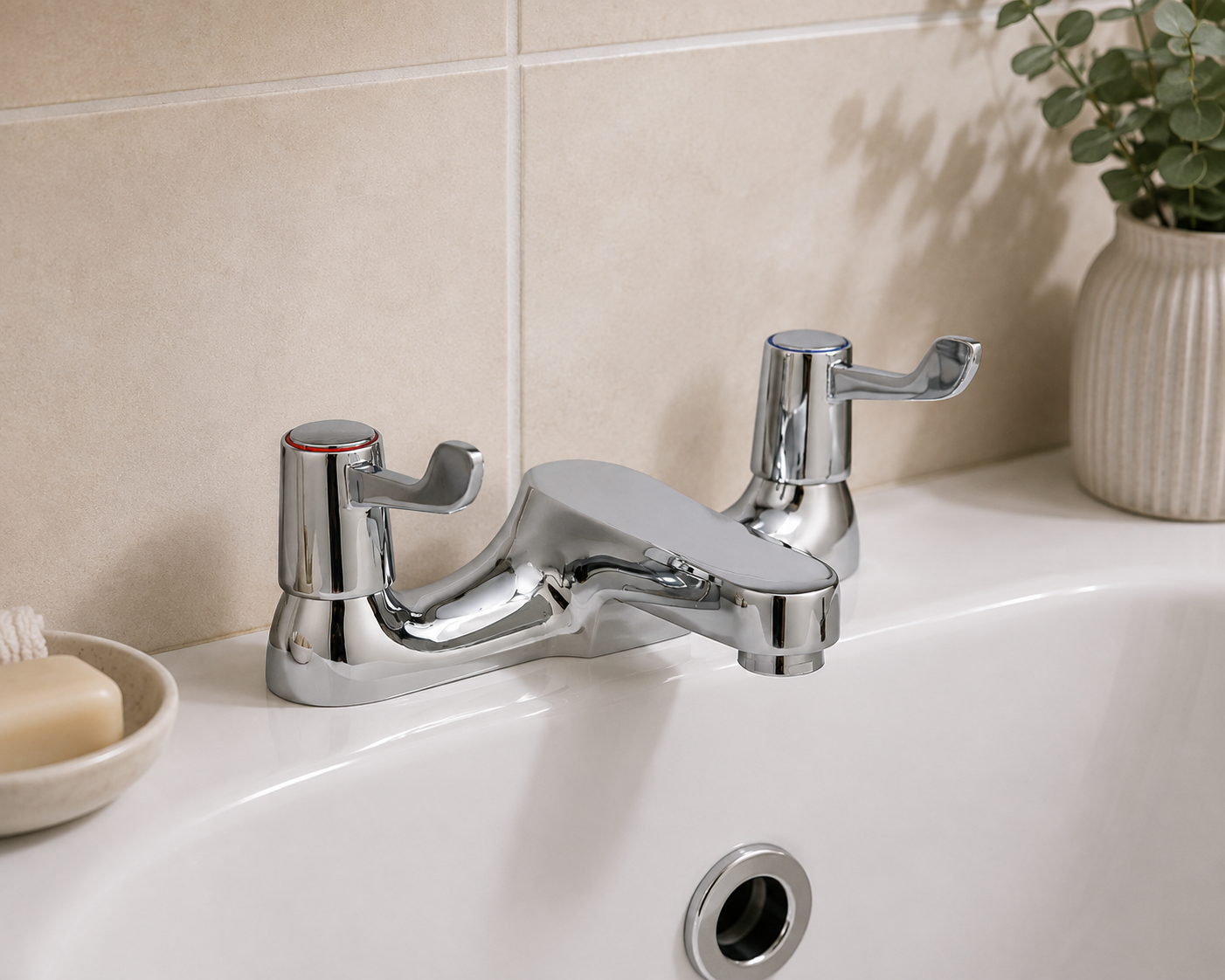 Lever Deck Mounted Bath Filler – Chrome