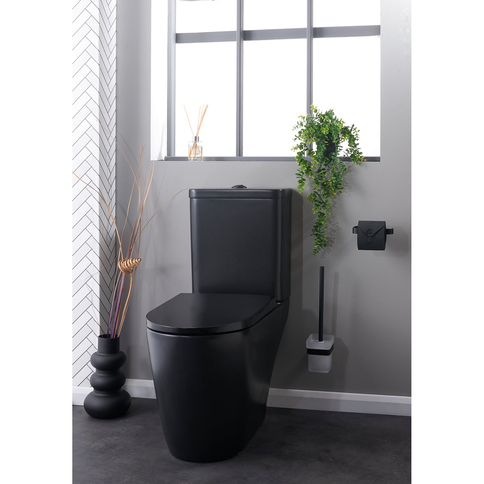 Utah Matt Black Comfort Height Close Coupled Pan with Soft Close Seat
